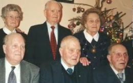 Gia đình có 6 anh chị em cùng sống thọ trên 100 tuổi: Bí quyết không phải tập thể dục hay nghỉ ngơi mà là những thói quen đơn giản