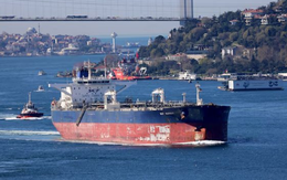 Phát hiện hạm đội tàu chở dầu ‘bóng tối’ của Nga âm thầm di chuyển đến một quốc gia