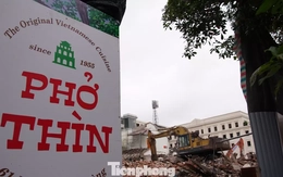 Đồng loạt phá dỡ mặt bằng làm dự án Quảng trường – Công viên phía Đông hồ Hoàn Kiếm