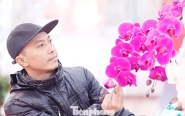 'Hái ra tiền' nghề cắm hoa Tết, cao điểm thu 4-5 triệu đồng/ngày