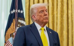 Ông Trump nói 'vết bầm mới trên tay là do dùng thuốc aspirin'