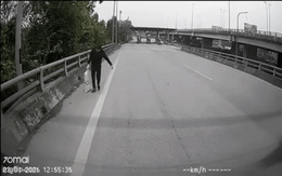 Nhặt được bao tải chứa 1 tỷ đồng trên cao tốc: Món quà cảm ơn của người làm rơi