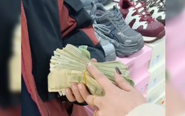 Xúc động cậu bé lớp 5 nhịn tiêu vặt 6 tháng để mua quà sinh nhật mẹ