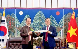 Ông Trịnh Văn Quyết chính thức tái xuất thương trường, gặp Đại sứ Hàn Quốc