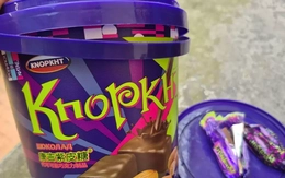 'Hàng xách tay' tràn lan cửa khẩu