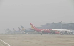 13 chuyến bay tại Nội Bài không thể cất - hạ cánh sáng nay