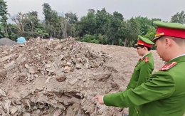 Khởi tố 3 giám đốc công ty môi trường trong vụ đổ trộm 7.000 tấn chất thải ở Bát Tràng