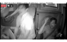 CLIP: Thêm 2 “chuyến xe bão táp” gây phẫn nộ khi chạy qua địa bàn Đồng Tháp