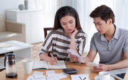 Một mùa không thưởng Tết, nguy cơ mất việc khi ra Giêng và nỗi khủng hoảng những lần nhận điện thoại từ bố mẹ