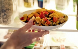 Đa số đồ ăn để qua đêm vẫn có thể ăn, nhưng có 2 loại thà đổ đi còn hơn “tự giết mình”