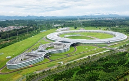 Một quốc gia sở hữu công nghệ số một Châu Á, có khả năng sáng hơn Mặt Trời 1.000 tỷ lần