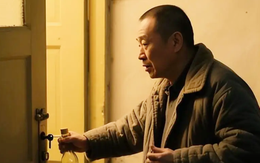 Bố sang tên cho quý tử toàn bộ 5 căn nhà, nhưng gần Tết, chính ông chết lặng trong sự hối hận