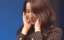 Mỹ nhân từ bỏ hào quang showbiz đi làm TVHK: Nhan sắc nhìn 1 lần là vấn vương, style đơn giản mà đẹp đỉnh