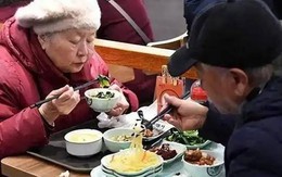 Trứng đứng thứ 5 trong số các loại thực phẩm giàu protein phù hợp nhất cho người cao tuổi, đứng đầu là "món" mà hầu hết mọi người không nghĩ tới