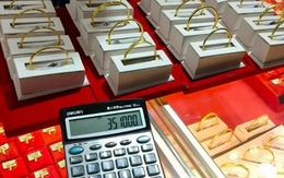 Người phụ nữ bỏ gần 500 triệu để mua vàng nhưng nhân viên nhất quyết báo cảnh sát, giao dịch bị gián đoạn