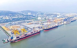 Chỉ trong vài giờ, hàng chục triệu USD "nô nức" qua cửa khẩu Việt Nam, có gì đáng chú ý?