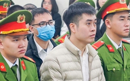 Ông trùm sản xuất sữa giả trị giá hơn 2.400 tỉ đồng: Con bị cáo sáng, chiều đều uống