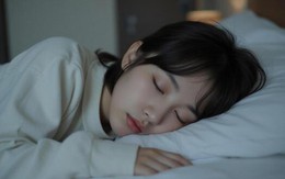 Vừa nằm xuống giường đã ngủ được luôn tốt hay không? Hoá ra lâu nay nhiều người vẫn hiểu sai
