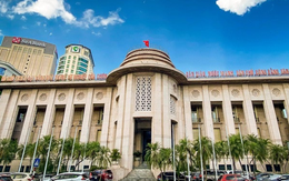 Cập nhật thị trường tiền tệ: NHNN bơm ròng hơn 16.000 tỷ, lãi suất liên ngân hàng đồng loạt giảm, tỷ giá USD tự do tăng mạnh