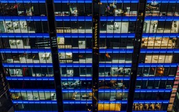 Buổi tối trong các văn phòng ở TP.HCM: VPBank sáng đèn nhiều hơn khách sạn, Viettel vẫn nhộn nhịp sau 20h, nhân viên CJ về đúng giờ