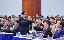 Thủ tướng: Mục tiêu tăng trưởng 2 con số năm 2026 là ‘ngọn núi cao’ cần chinh phục