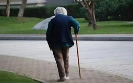 4 hành động của anh chị em trong gia đình khiến bố mẹ đau lòng nhất, còn buồn hơn cả cạch mặt nhau!