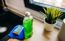 5 sai lầm khi dùng nước rửa bát mà nhiều gia đình không để ý