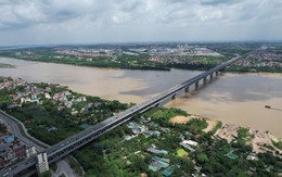 Từ 16/10, Hà Nội cấm ô tô rẽ phải lên cầu Thăng Long