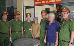 Công an bắt Nguyễn Thị Tuyết 69 tuổi trước sự bất ngờ của gia đình