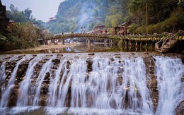 Việt Nam có 1 ngôi làng cổ hình thành từ thế kỷ 19, khí hậu mát mẻ quanh năm, đang được đề cử Làng du lịch tốt nhất thế giới