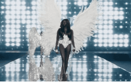 Cả thế giới đang choáng ngợp trước thiên thần Victoria's Secret này: "Viên ngọc đen" đẹp như AI lập trình, đổi đời ngoạn mục nhờ 1 bức ảnh
