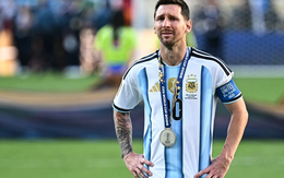 Messi vướng tranh cãi
