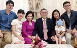 Việt Nam có một gia đình đứng sau đế chế nghìn tỷ: 2 con gái ngồi ghế Tổng giám đốc và Phó tổng giám đốc, con trai út vừa kinh doanh vừa đi hát