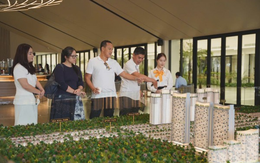 Một nữ khách hàng Hà Nội vừa trúng thưởng biệt thự 25 tỷ đồng từ ngân hàng nhờ gửi tiết kiệm