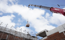 Công trình 2.400 tỷ đồng đang được xây để phục vụ sự kiện VIP bậc nhất thế giới: Quy mô 33.500 m², bếp Halal riêng rộng 260 m², công suất tương lai 50.000 suất/ngày