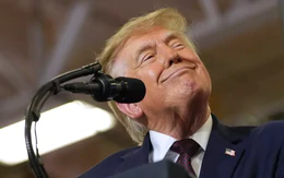 Tổng thống Mỹ Trump bất ngờ huỷ lịch vận động trực tiếp, căng thẳng bùng nổ tại Alaska
