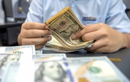 Mang ngoại tệ về Việt Nam bán cho ngân hàng có cần chứng minh nguồn gốc?