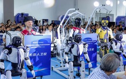 Phát hiện láng giềng Việt Nam cho hàng chục robot đi học như con người: Hơn 2 tháng sau, điều đặc biệt xảy ra