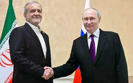 Tổng thống Nga gặp Tổng thống Iran, nói sẵn sàng hỗ trợ giải quyết xung đột với Mỹ