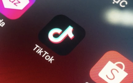 Một năm tăng phí liên tục, giá hàng trên sàn “đội” thêm 33%