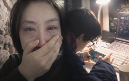 Nửa đêm, phụ huynh lén chụp hình con trai năm nhất đại học: "Hoàn toàn thất vọng!"