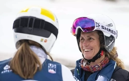 Chuyện chưa biết về 'bà lão' 46 tuổi lập hàng loạt kỷ lục tại Thế vận hội mùa Đông