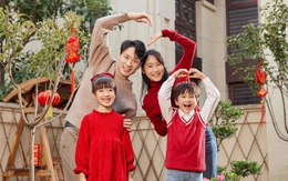 Đừng mặc 3 loại áo quần này cho con dịp Tết: Mặc vào dễ bị chê!
