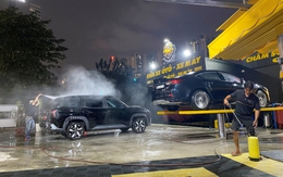 200.000 đồng một lần rửa xe, chủ tiệm hốt bạc dịp giáp Tết