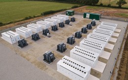 Làm xe điện không dễ ăn, ai rồi cũng phải chuyển sang lĩnh vực tỷ USD này thôi