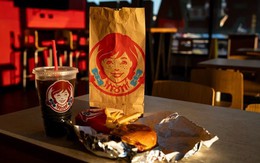 Một chuỗi nhà hàng phải đóng cửa hàng trăm điểm bán để cứu vãn doanh số chạm đáy