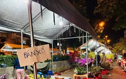 Từ tối 28 Tết, chợ hoa ở TPHCM đồng loạt 'xả hàng' giảm giá 30–70%