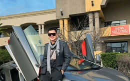 Nam nghệ sĩ Việt 67 tuổi trẻ như 40 khi đứng bên siêu xe, thảo nào mẹ đơn thân kém 37 tuổi mê mẩn