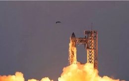 Tỷ phú Elon Musk ‘chơi lớn’ muốn phóng 1 triệu vệ tinh để cạnh tranh AI