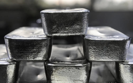 “Gã khổng lồ” BlackRock tiếp chuỗi xả Bạc, tổng khối lượng lên tới 700 tấn